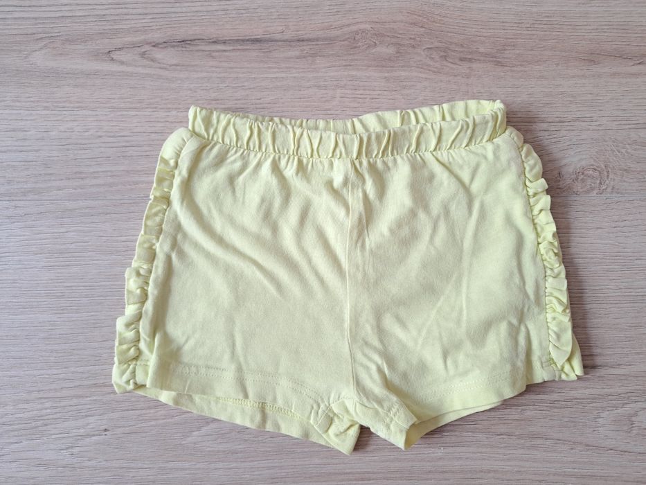 Komplet koszulka bluzka biała z krótkim rękawem Smyk 86 szorty zółte
