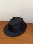 Chapeu preto usado