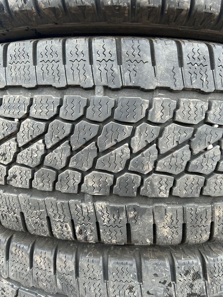 235/65R16C Firestone Vanhawk 2 Winter 4шт 2022рік