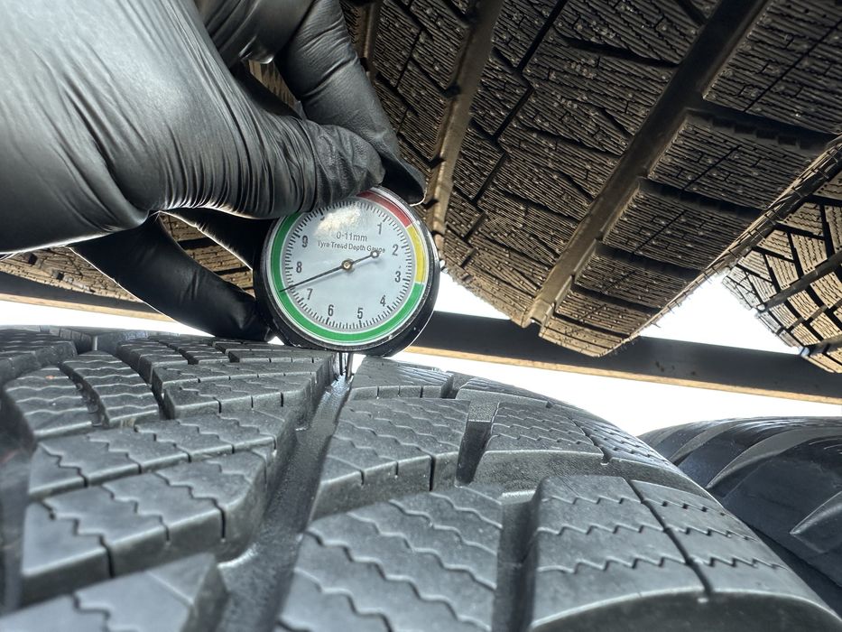 Шини б/у 225/55 R18 Bridgestone 4шт