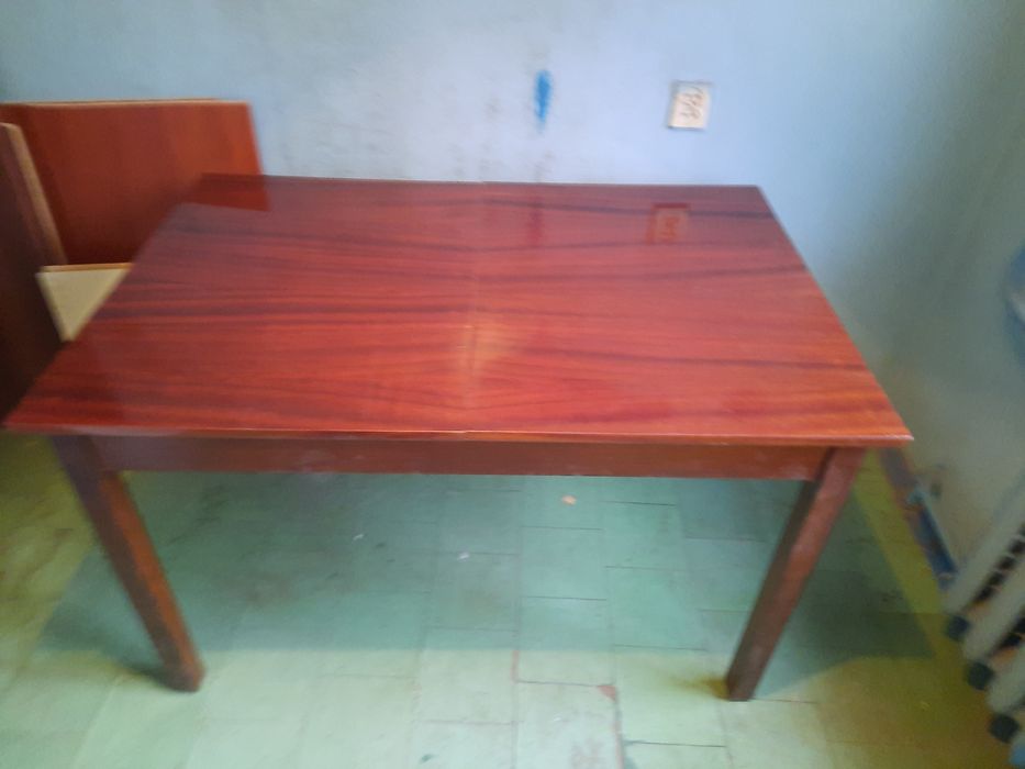 Продам стол ,раскладной.