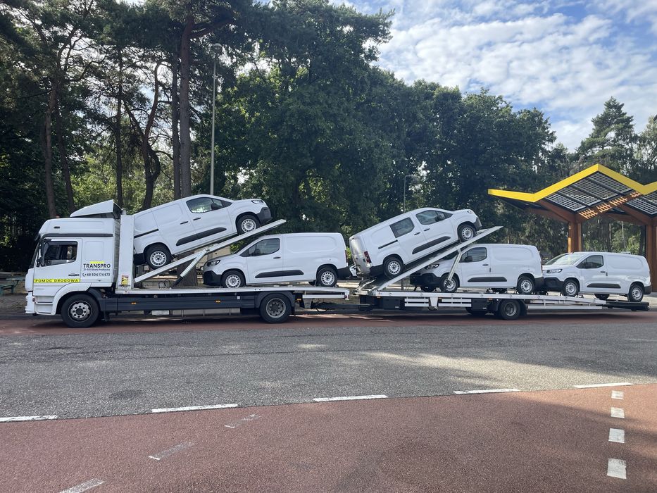 Przyczepa do przewozu samochodów / laweta autotransporter LF3