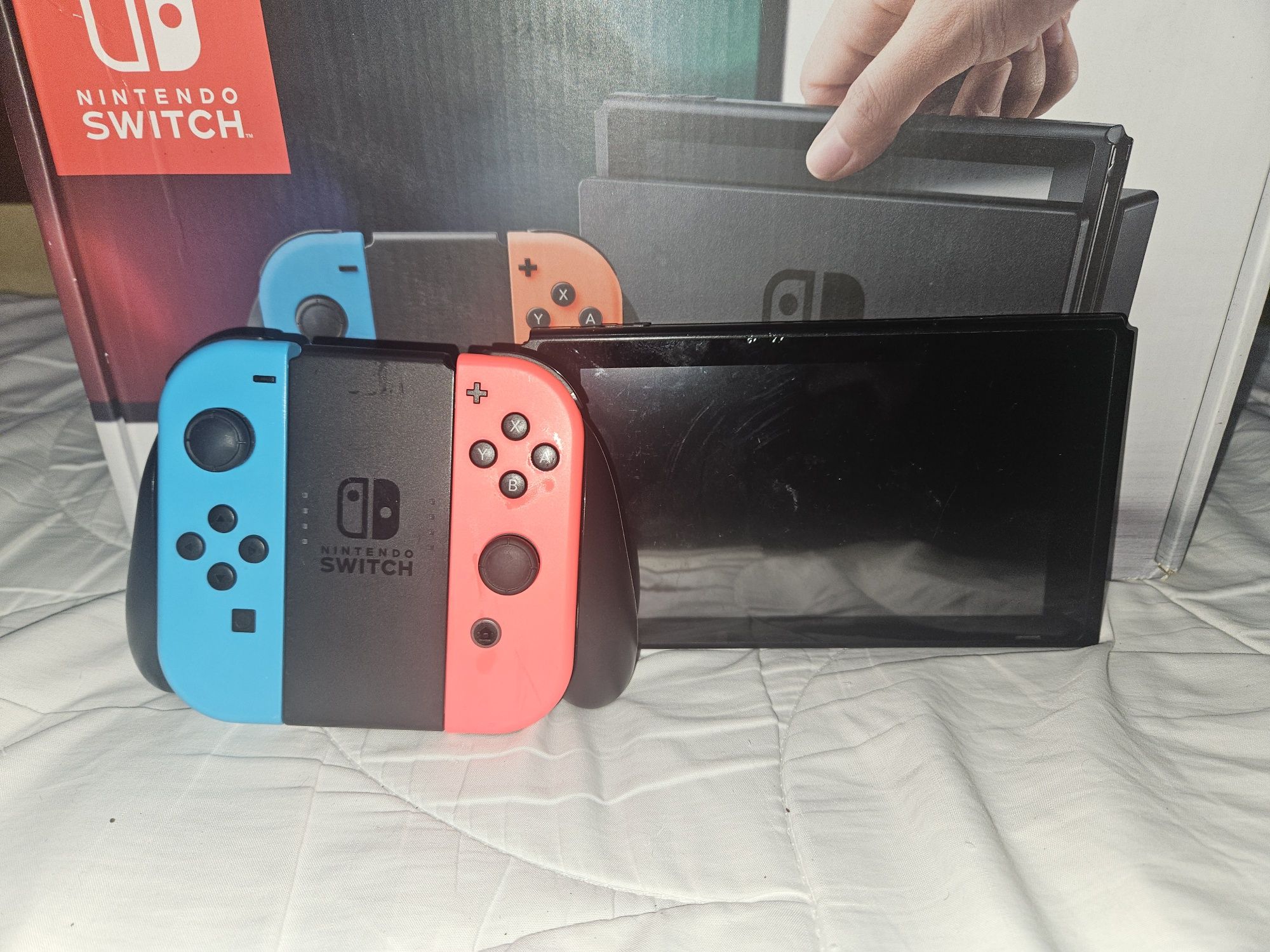 Nintendo Switch V1 com Acessórios + Caixa Original