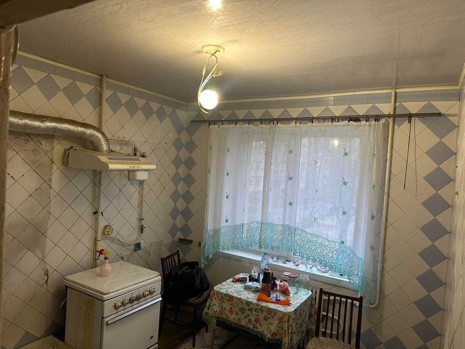 Продам 2х квартиру Тополь 1 чешка