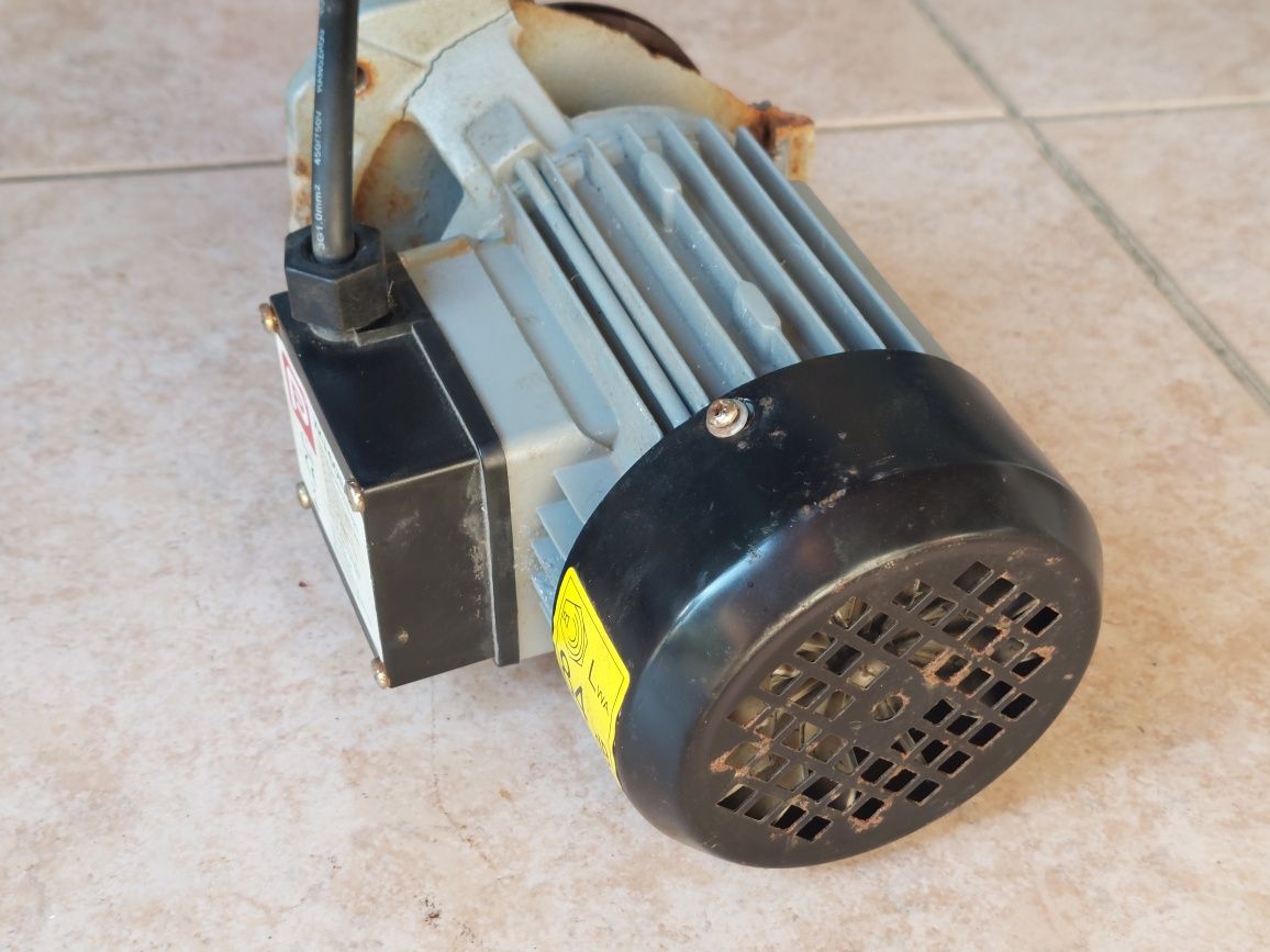 Silnik jednofazowy bezszczotkowy 230V 600W