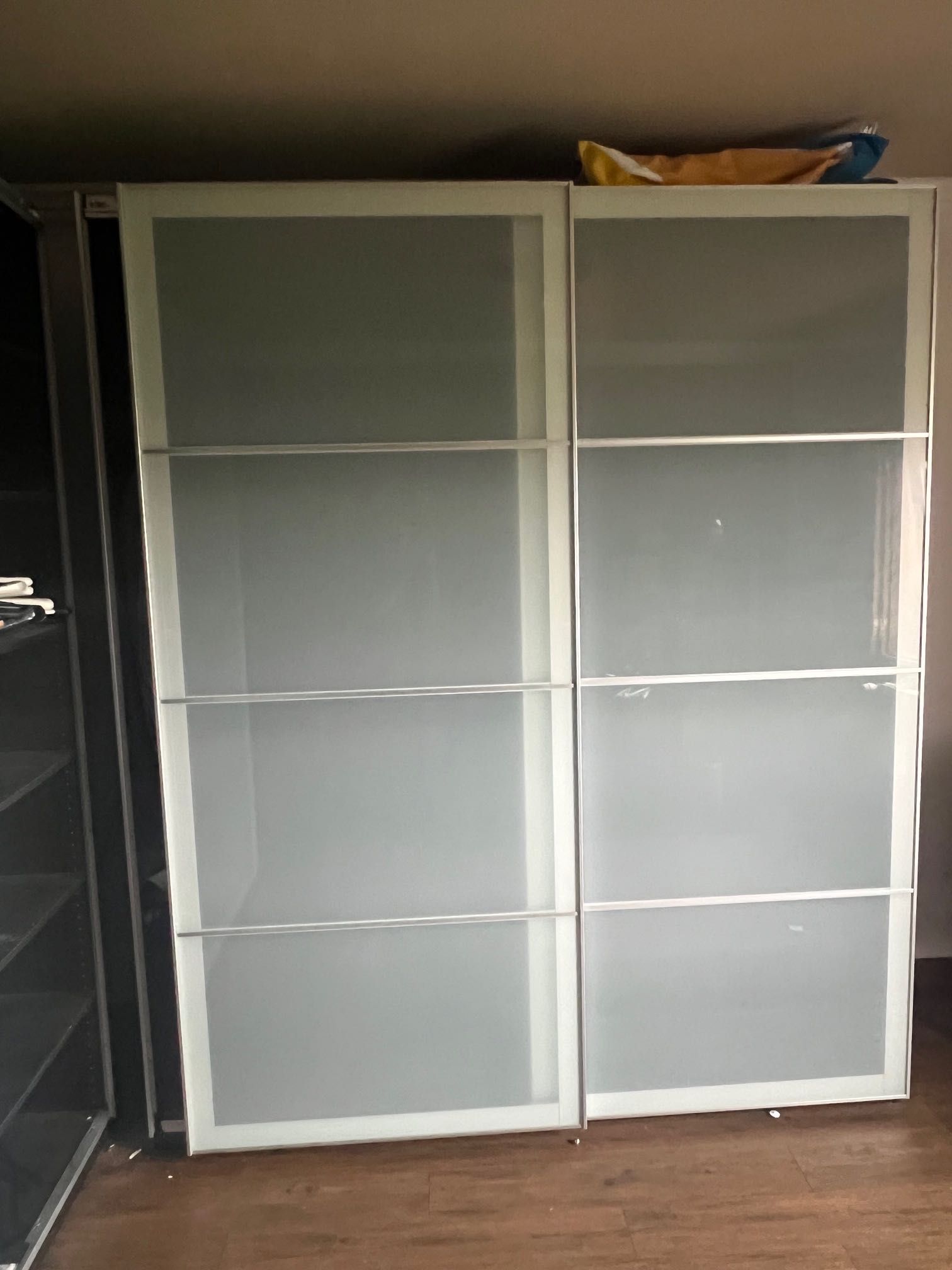 Roupeiro IKEA com 2m por 2.30