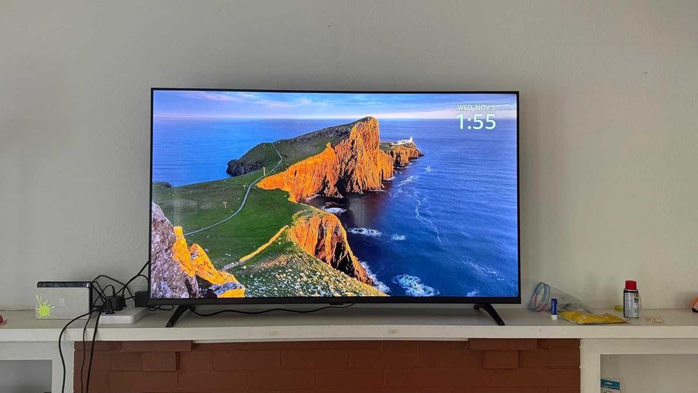 Телевізор 50 дюймів, оригінал 4K Ultra HD чіткістю 4 рази вище Full HD