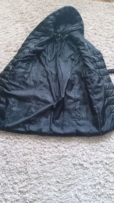 Жіноче демісезонне пальто