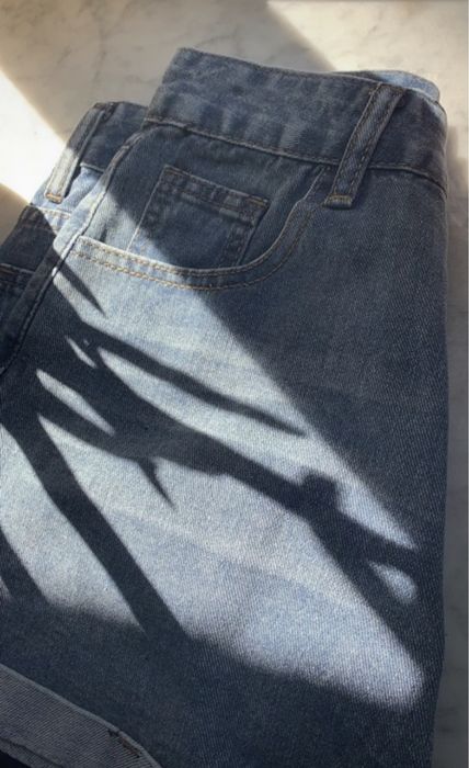 Jeansowe shorty damskie