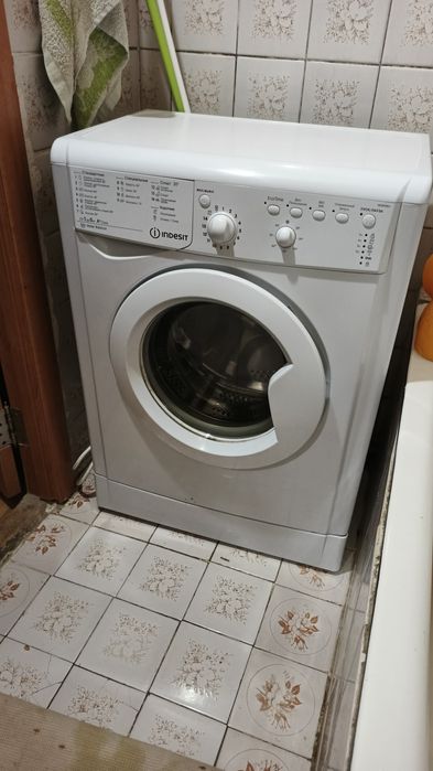 Стиральная машина, пральна машинка  Indesit
