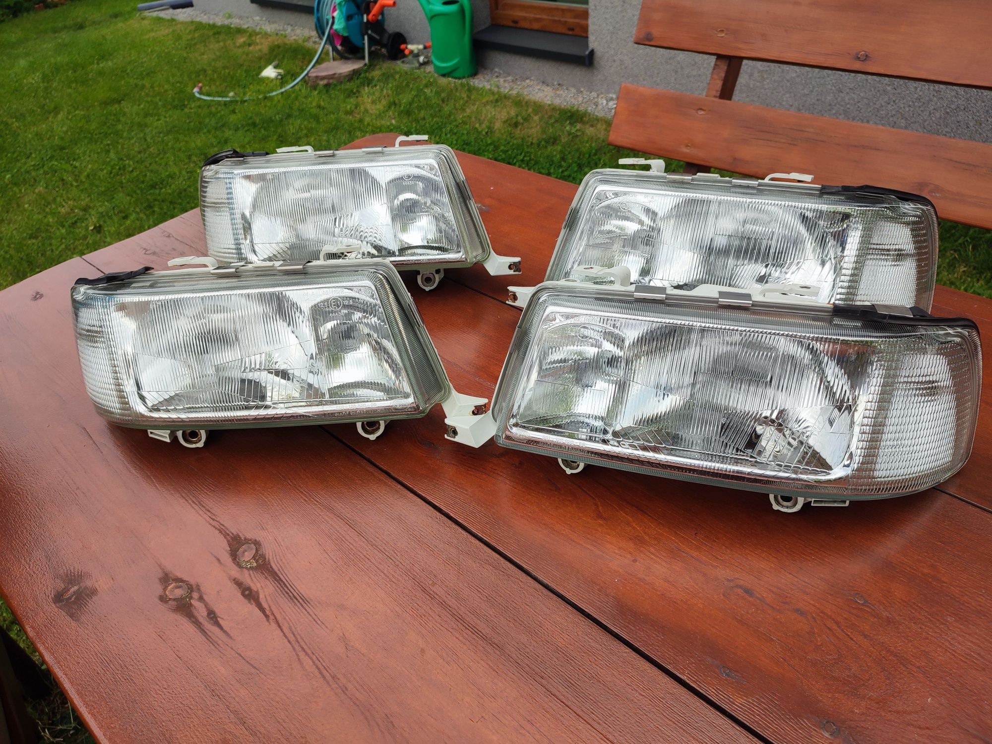 Lampy zespolone Audi 80 cabrio coupe V6