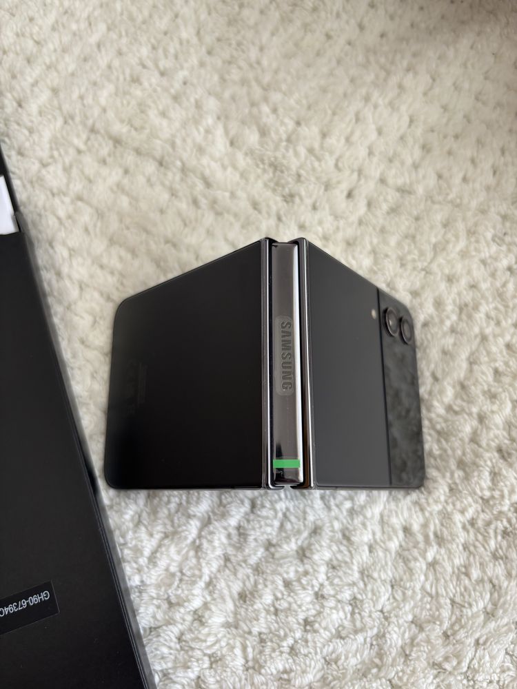Samsung Z Flip 4 256Gb