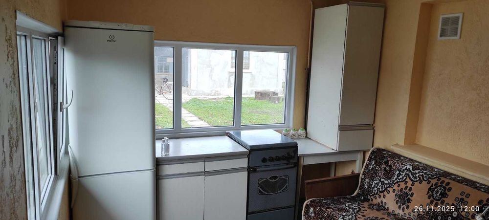 Дві двокімнатні квартири (обєднані)  і Магазин