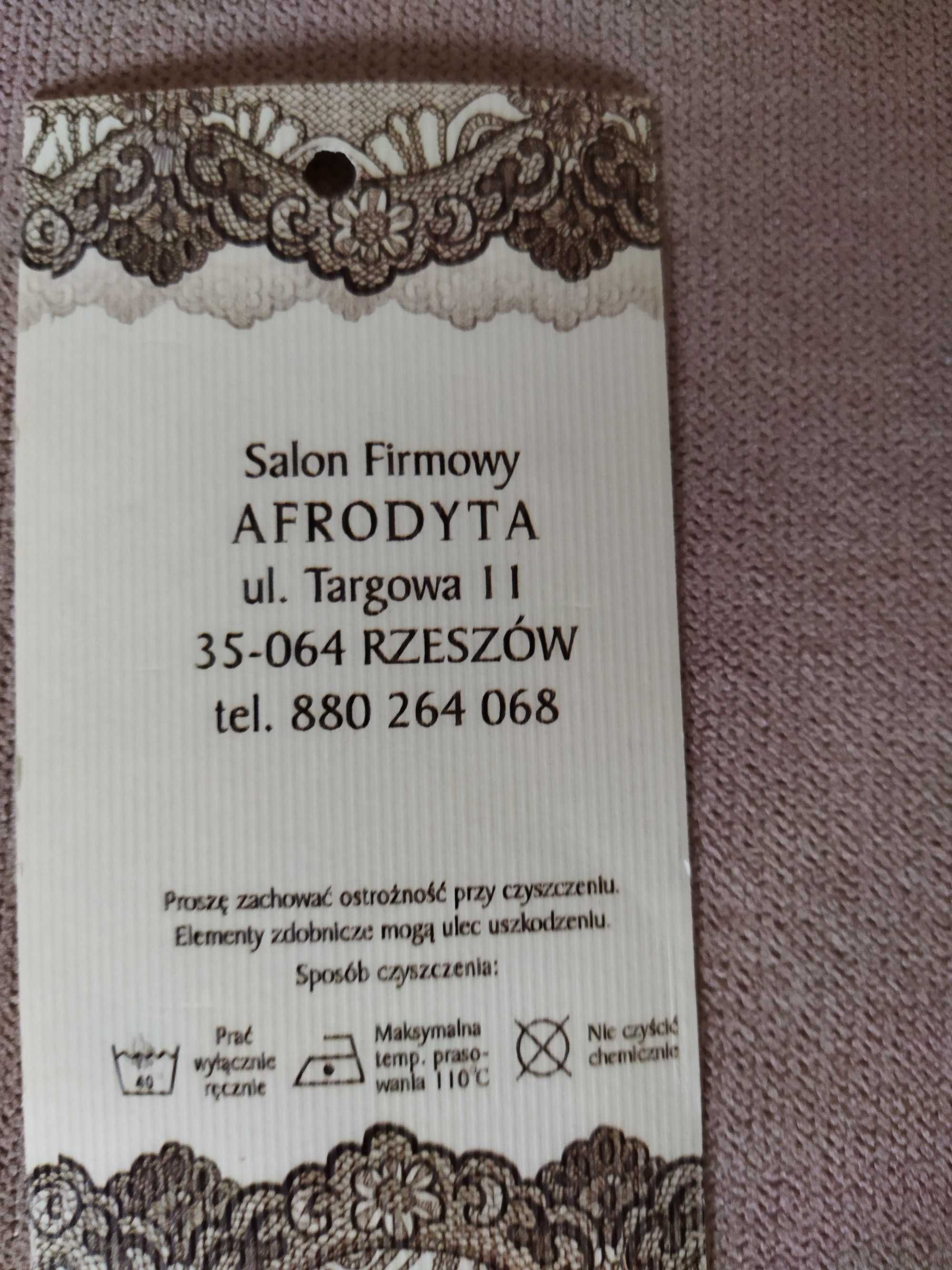 Suknia ślubna / model True / salon Afrodyta / rozmiar M / kolor ecru
