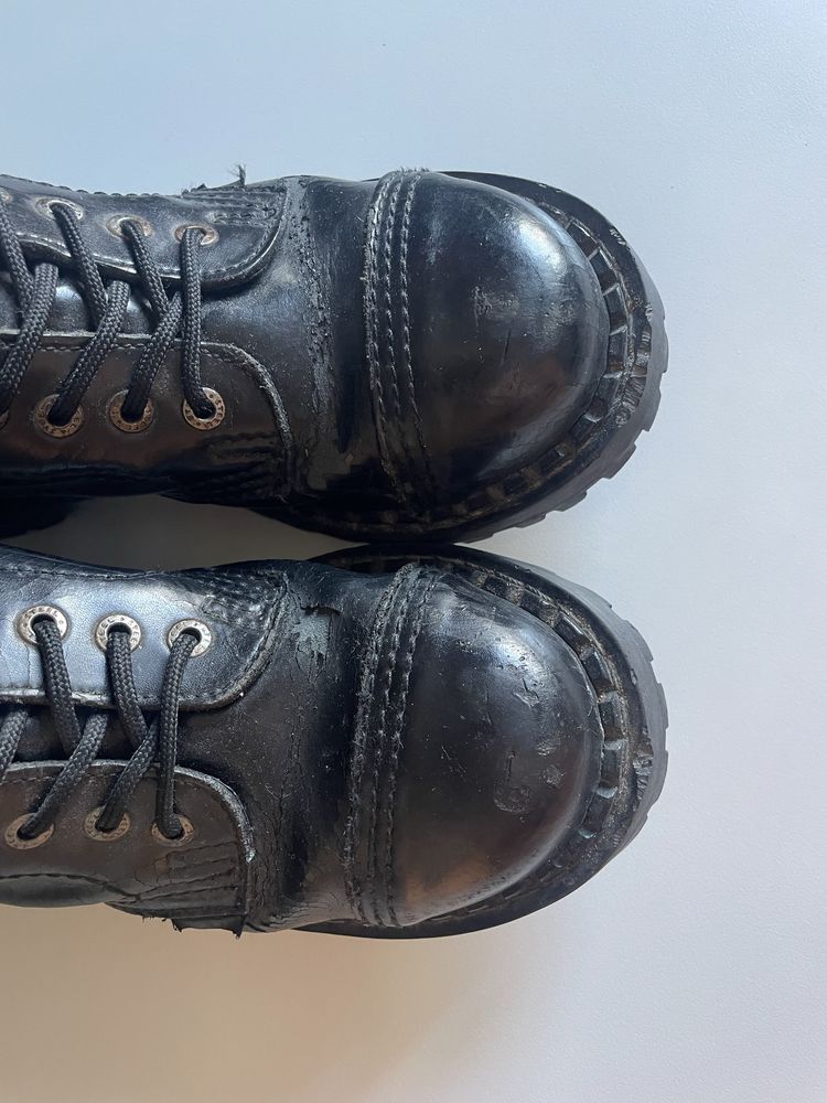 Glany ciężkie buty wojskowe czarne oryginalne metal rock punk Steel 37