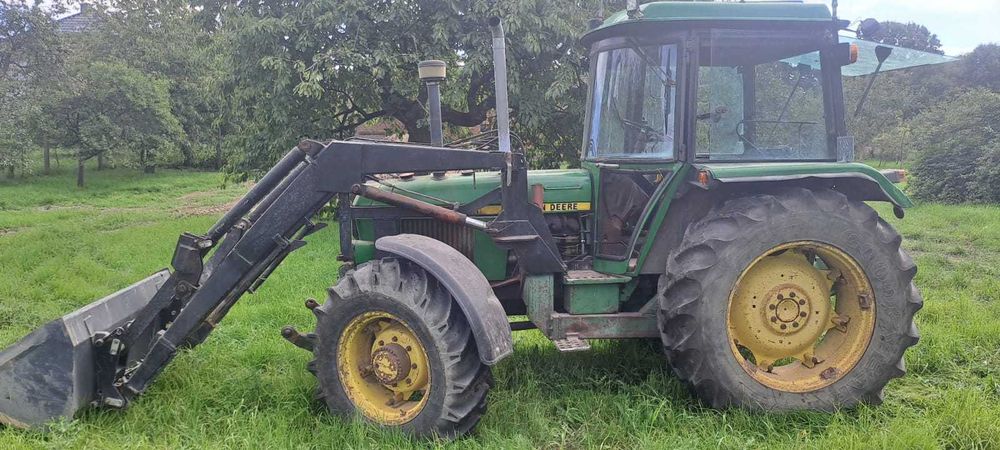 Ciągnik rolniczy John Deere 2140AB