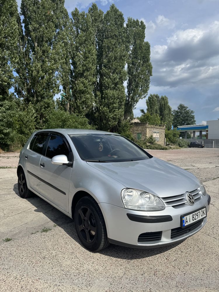 Voskswagen golf 5 в гарному технічному стані