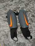Ochraniacze Nike