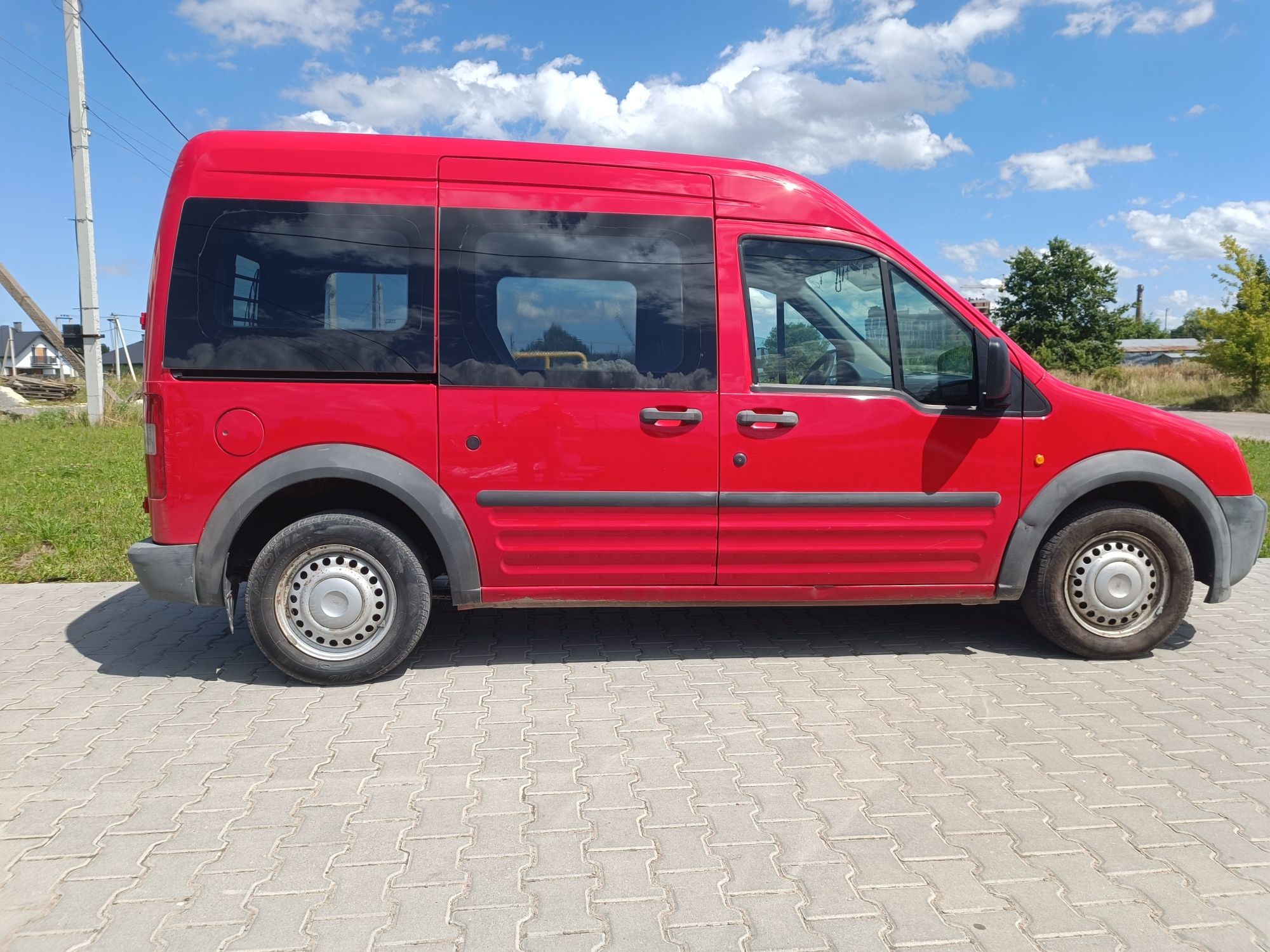 Продам сімейне авто ford transit connect 1.8 tdi 2006
