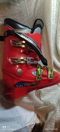 Buty narciarskie Salomon rozmiar 41 długość wkładki 26 cm