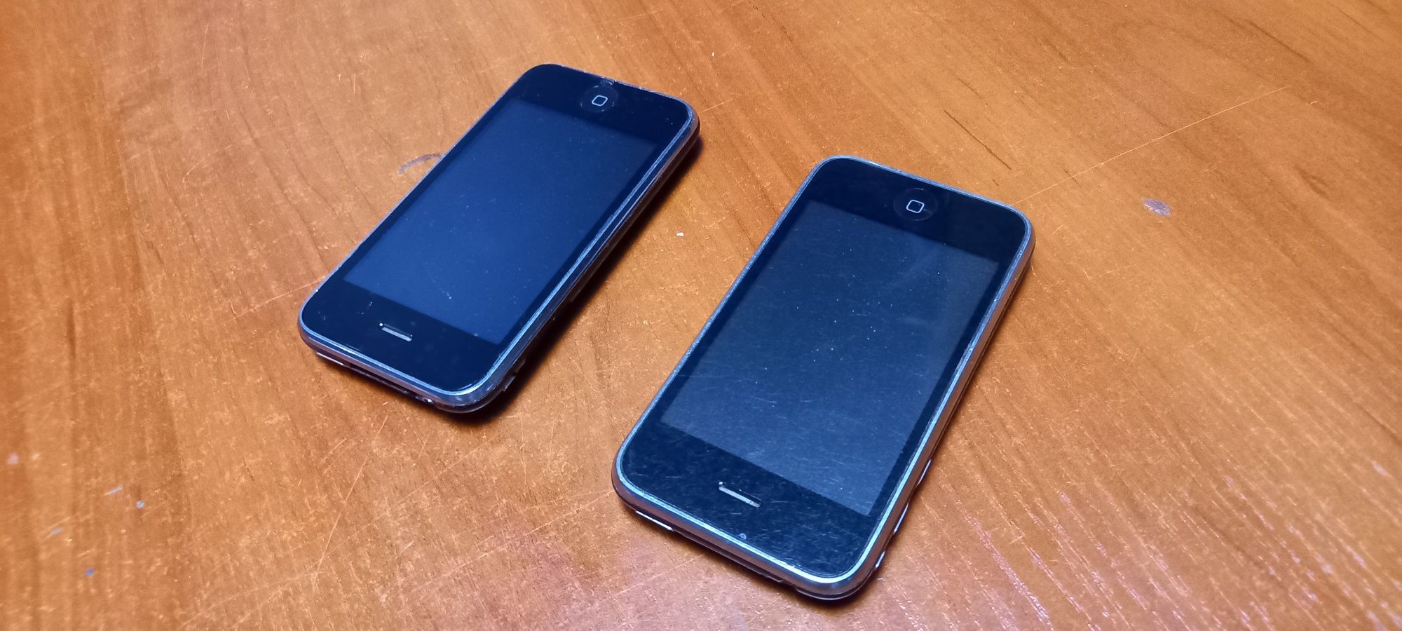 2 x Iphone 3Gs - niesprawdzone