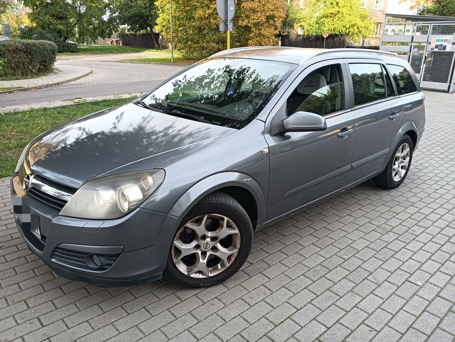 Opel Astra 1.9 CDTI 120 km 2006 rok kombi