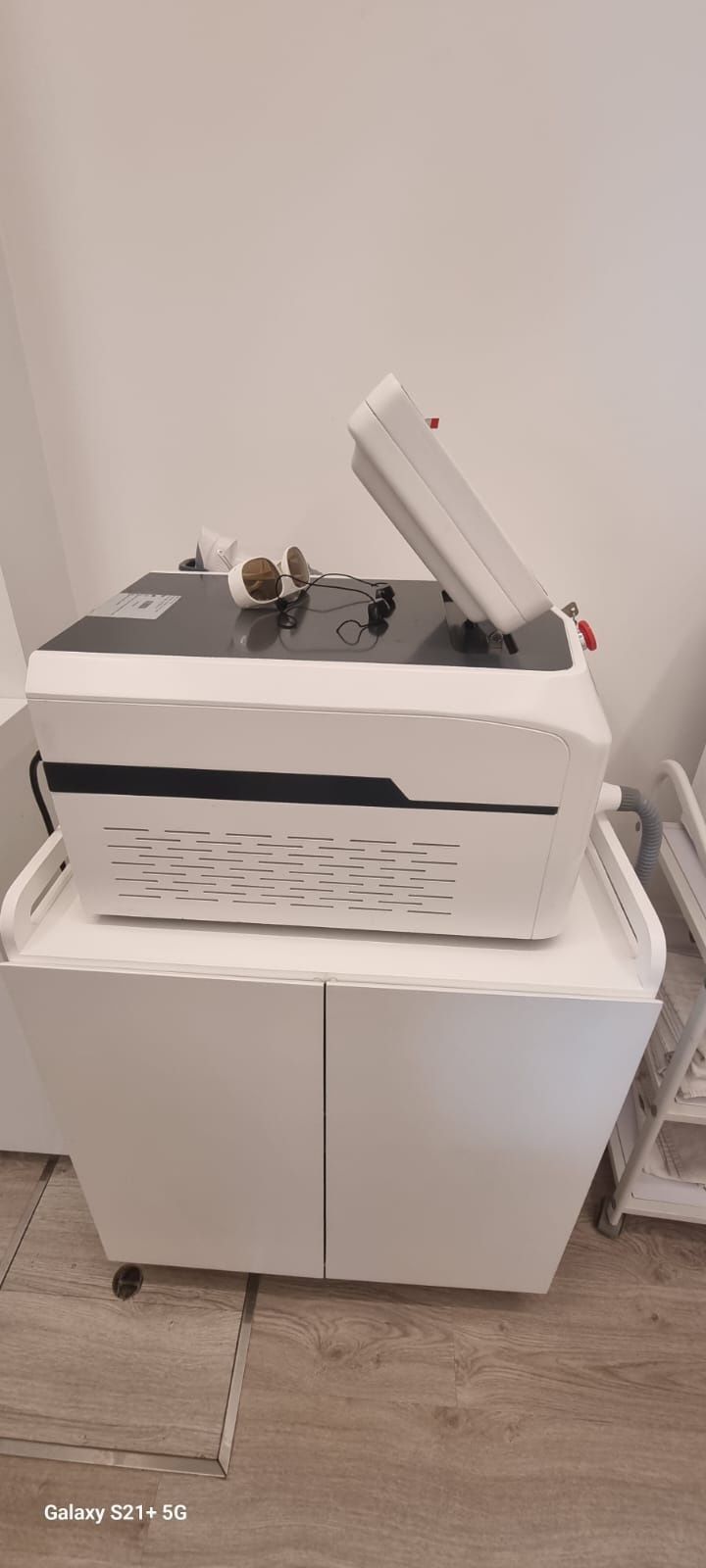 Vendo máquina depilação laser 3 onda: Diodo, Alexandrite, e ndyag