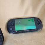Sony PSP E1004 + Etui – Sprawna, dobra bateria