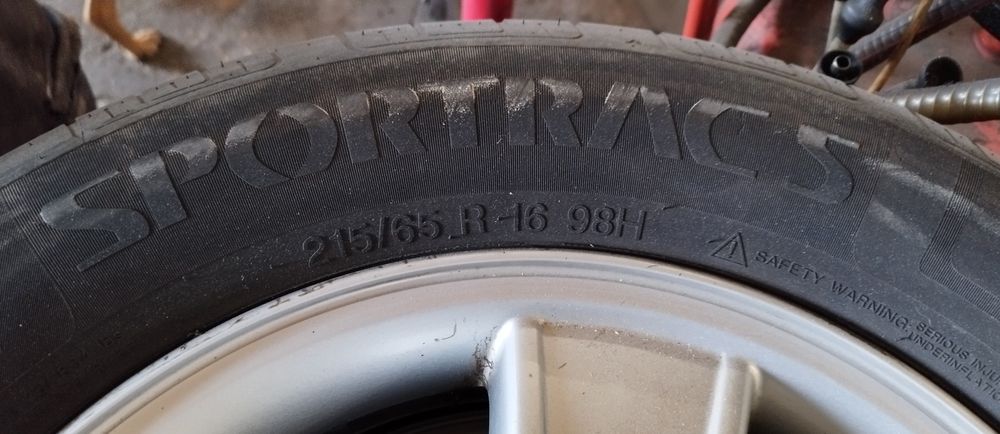 Komplet koł do Kia 5x114,3 16cali,opony letnie Verdestein 215/65/R16