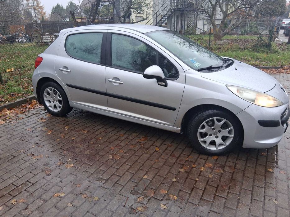 peugeot 207-1.6Hdi-2007r-niezawodne auto,5l/100km