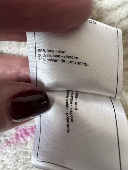 Kardigan Chanel………