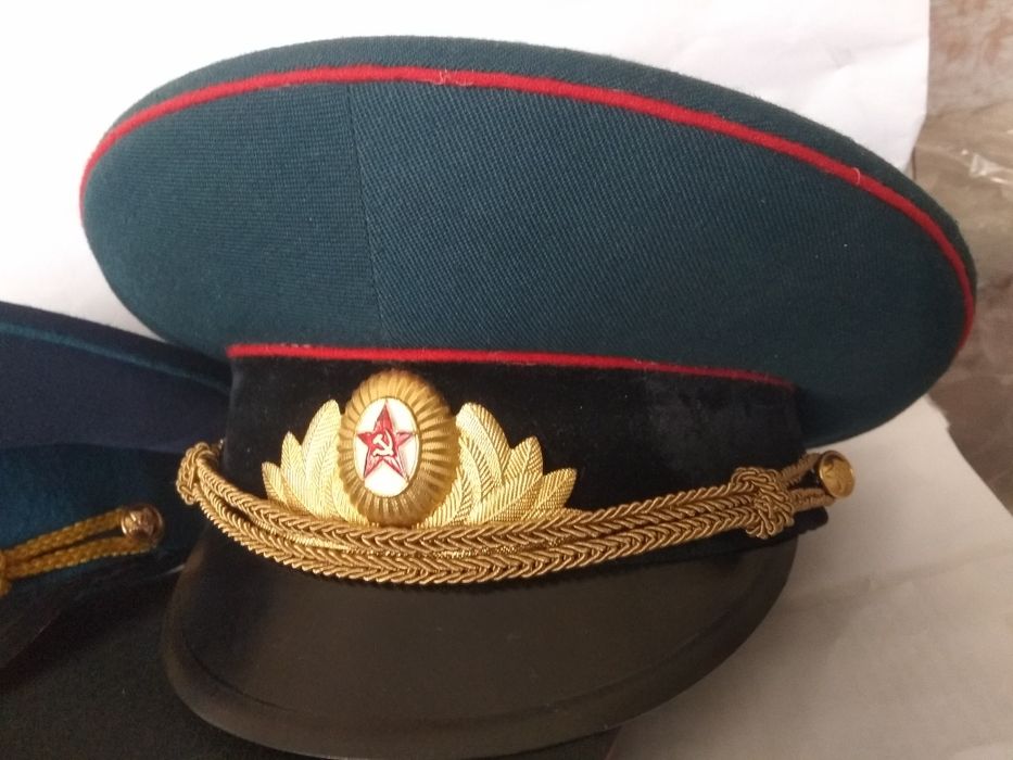 Фуражки военные 55,56,,57 размер