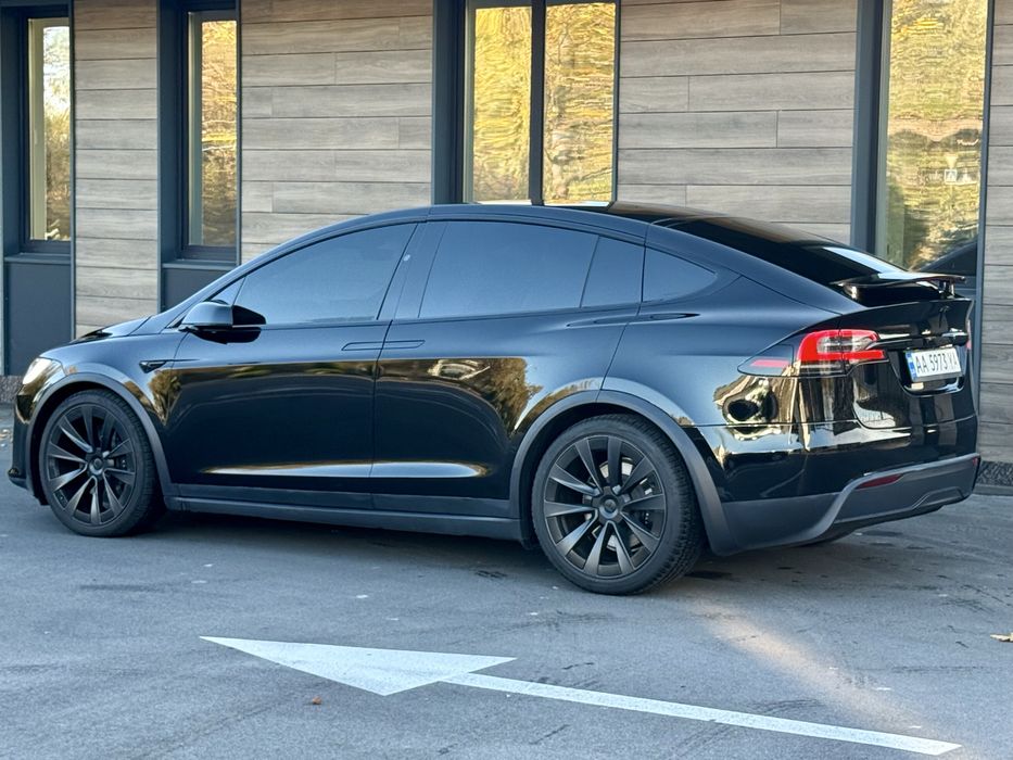 Продам Tesla model X