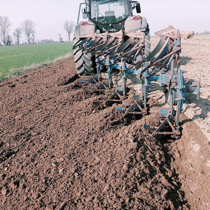 Pług 5 skibowy obrotowy RabeWerk ażurowe odkładnice przedpłużki 4+1