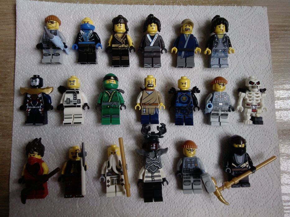 Lego minifigures