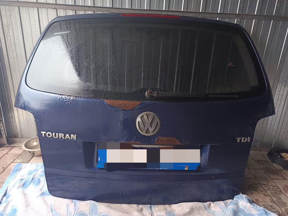 Klapa bagaznika vw touran
