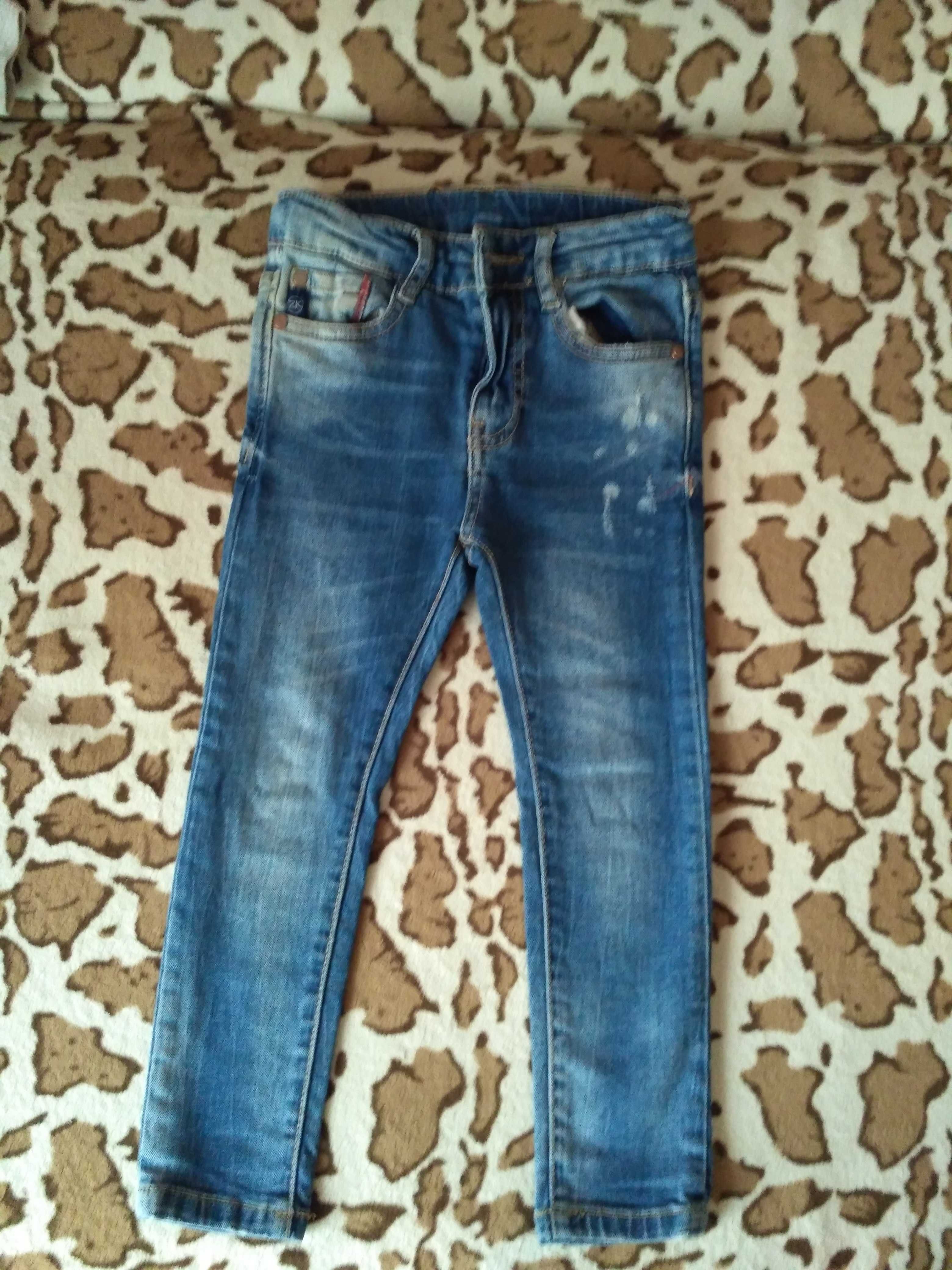 Жилетка на синтепоне кофта реглан джинсы