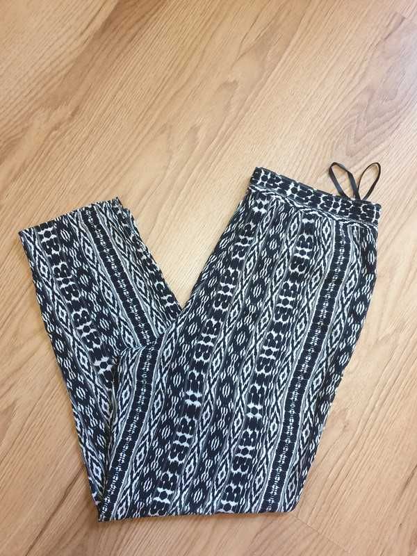 Przewiewne spodnie na lato F&F S/M dla niskiej/przed kostkę boho indie