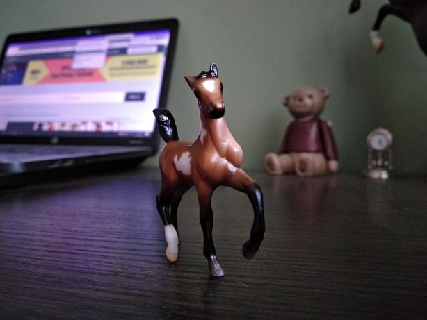 Breyer Stablemates Trotting Foal