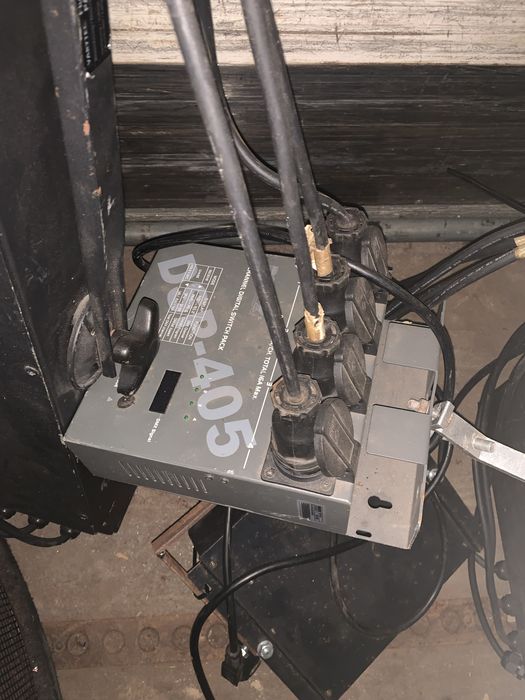 Blinders e respetivo dimmer eurolite e showtec