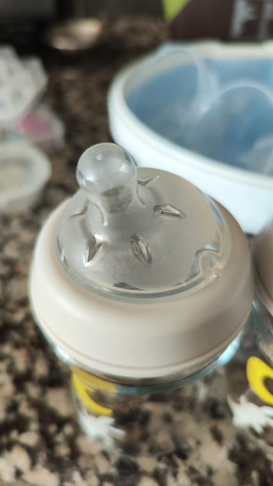 Biberões anti-colicas chicco novos