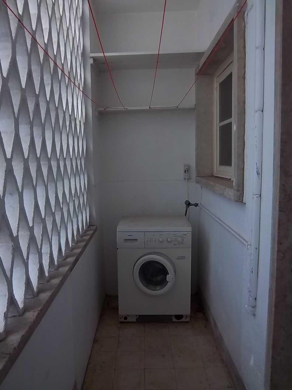 T1 MOBILADO E EQUIPADO na DAMAIA com muitos transportes à porta