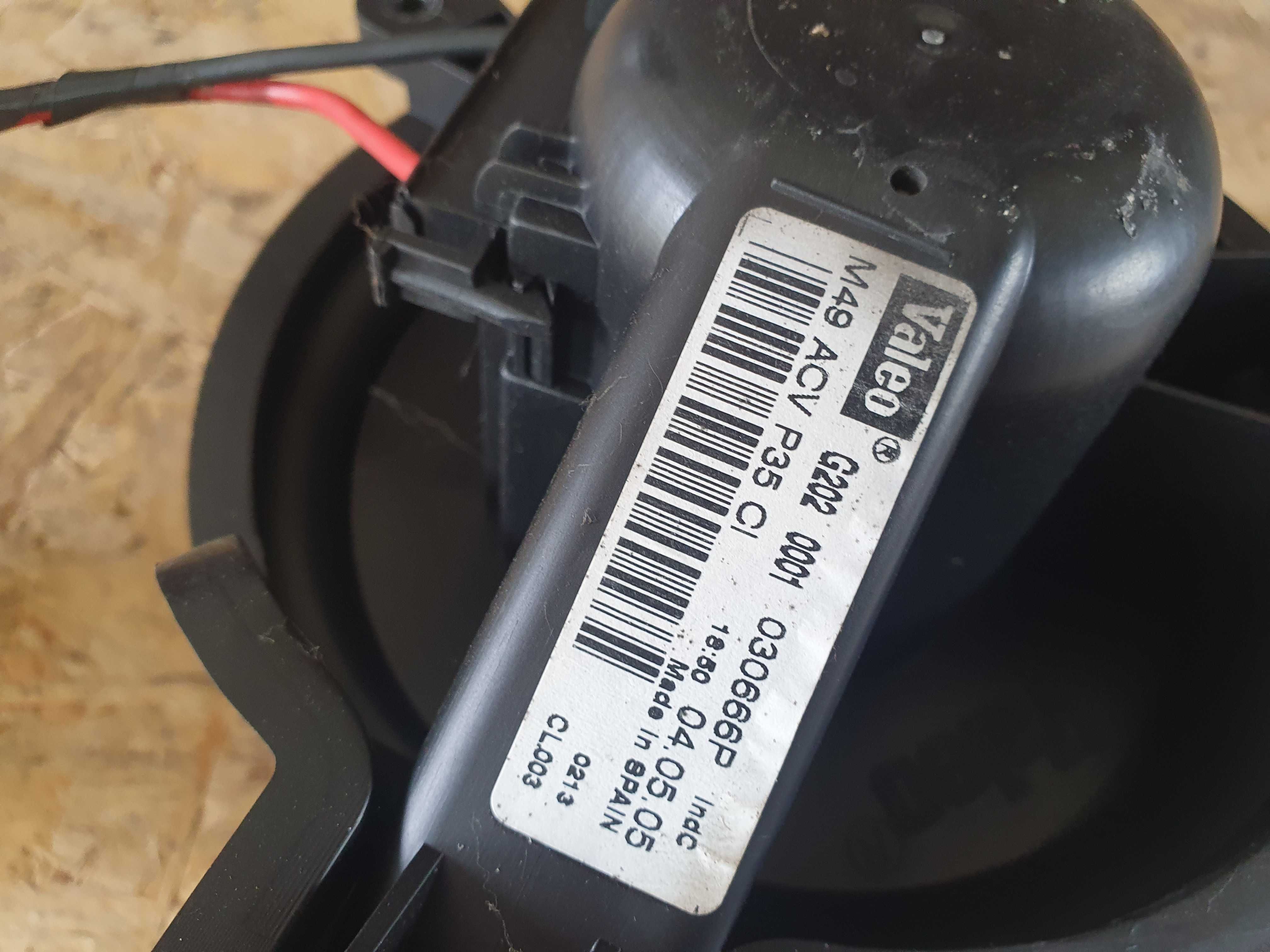 Wentylator dmuchawa nawiewu kabiny rezystor Citroen Berlingo 05r 1.9d