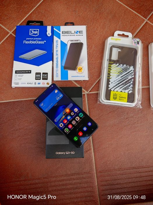 Samsung Galaxy s21 plus