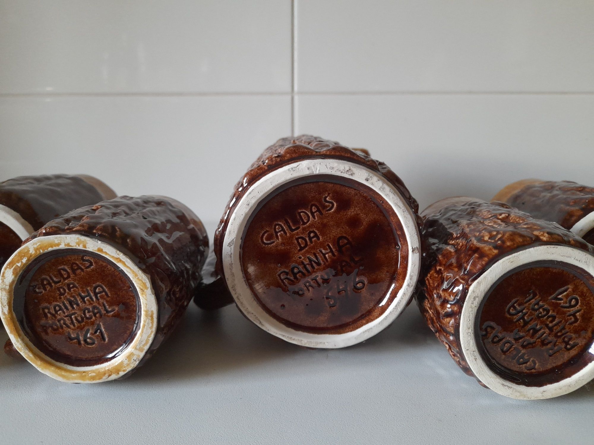 Conjunto antigo Jarro e 6 canecas Caldas