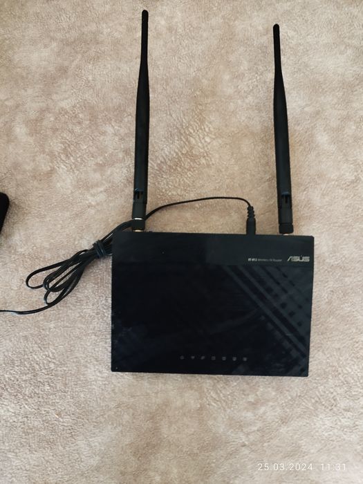 Маршрутизатор ASUS DSL-N12 

Повністю в робочому стані
Без дефектів
