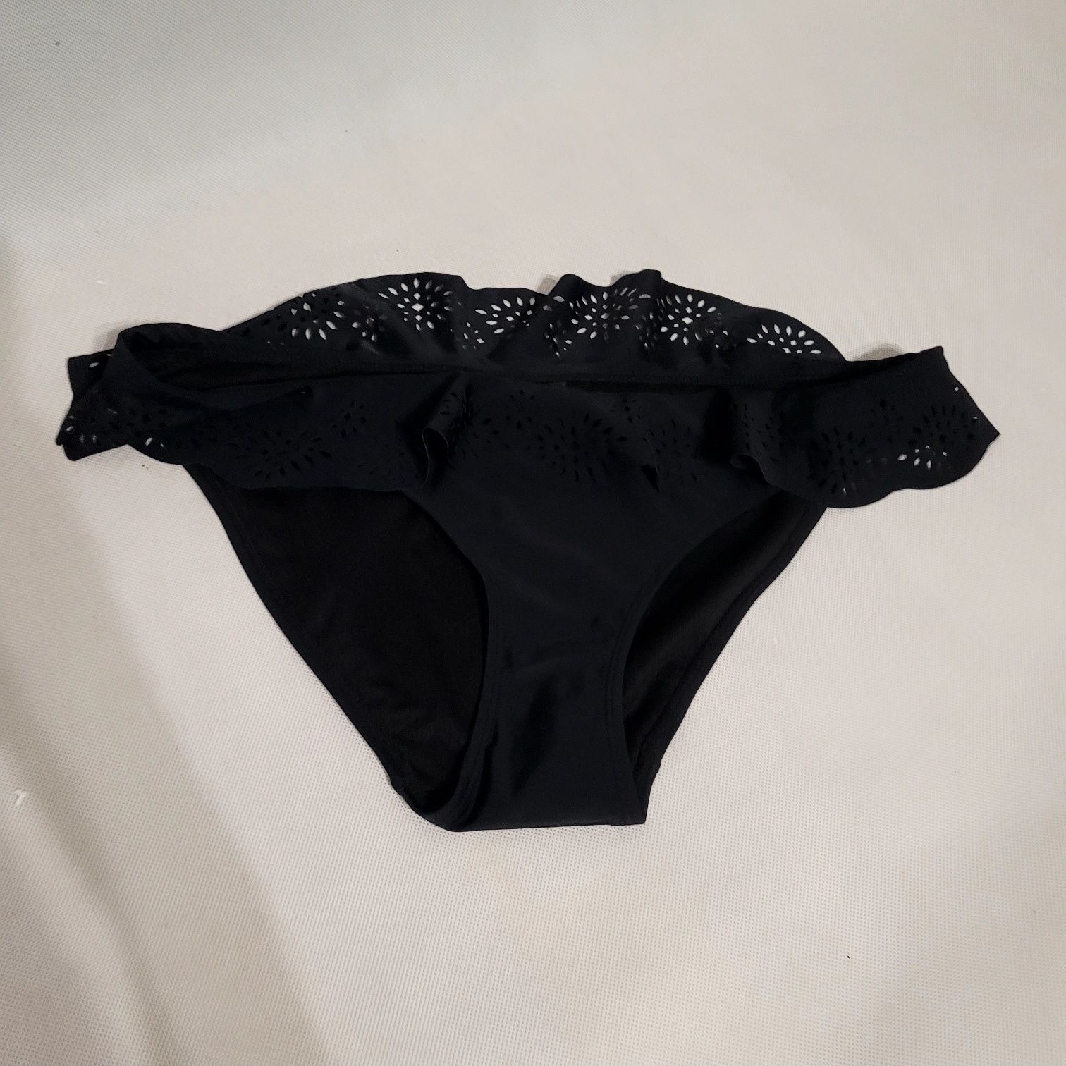 Nowe czarne figi do bikini, rozm.14. Szerokość na płasko 45 cm