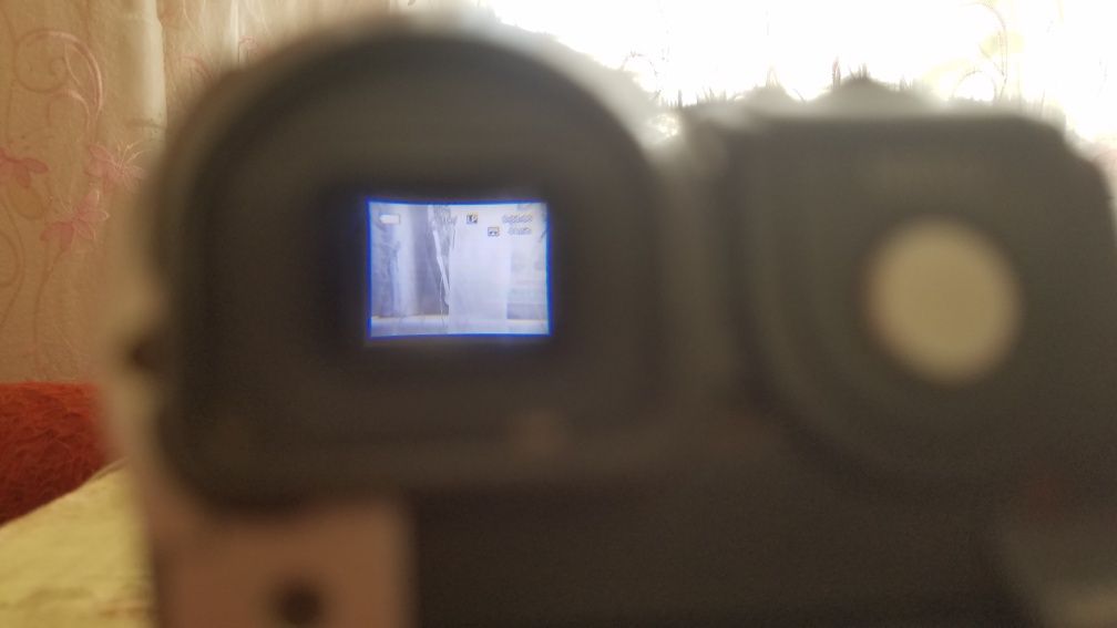 Видеокамера samsung VP-D353