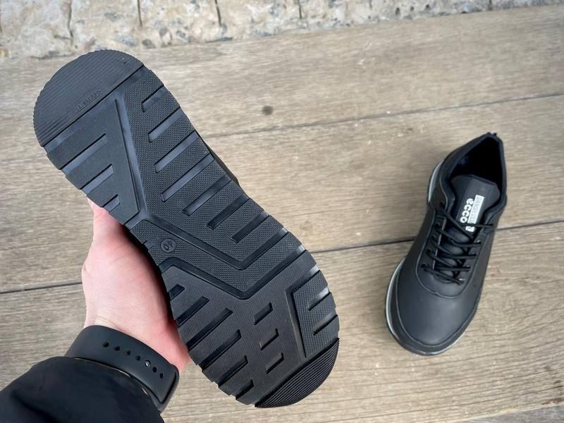 Кожаные кроссовки ЕККО 40-45 кожа
