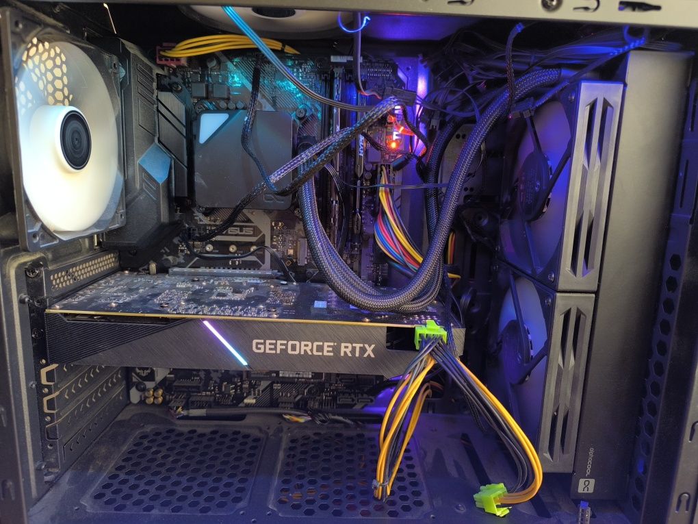 PC Gaming- RTX 2060 turbo, i7 8700, water cooling